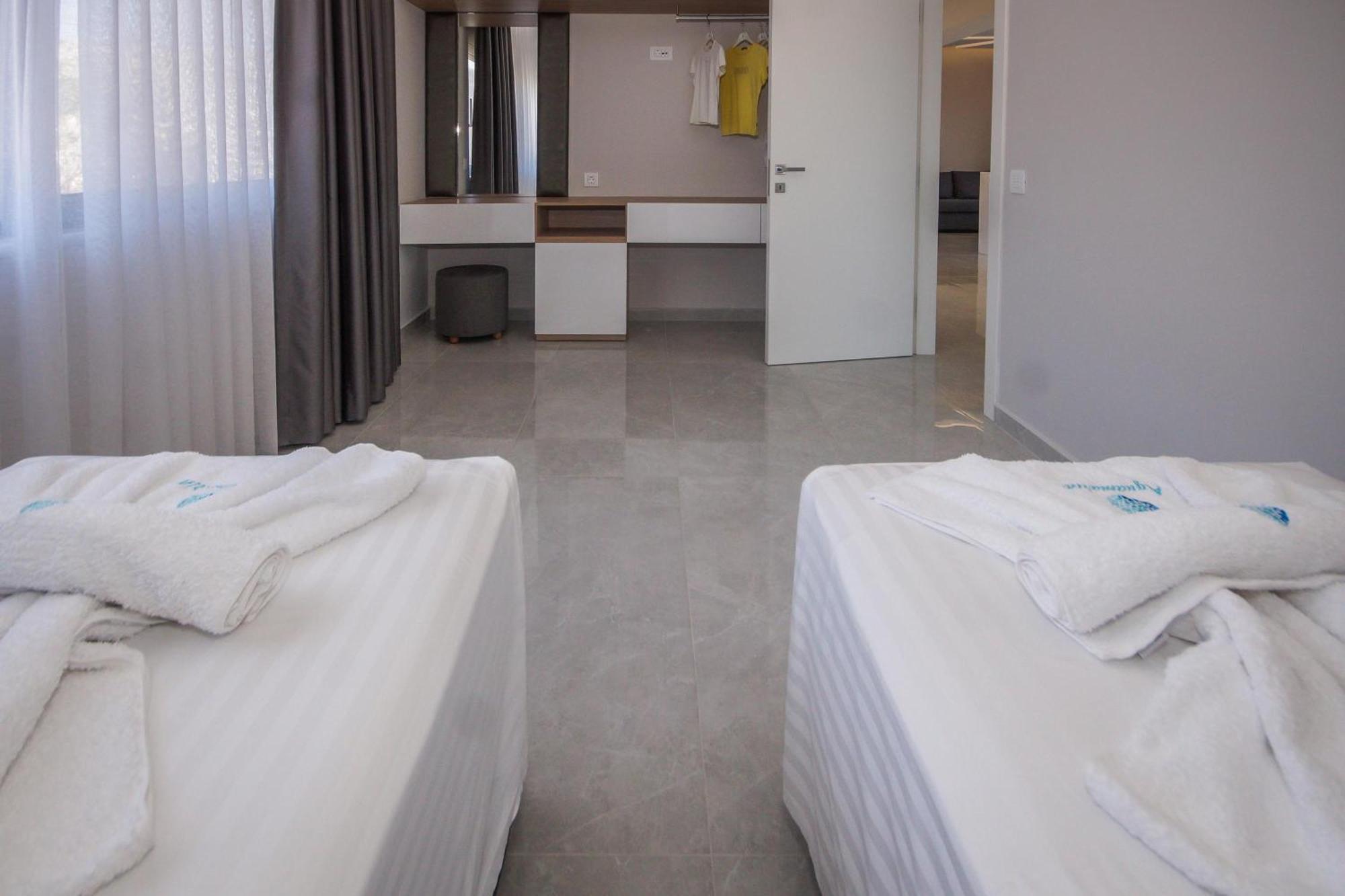 Aquamarine Luxury Suites Archangelos  Dış mekan fotoğraf