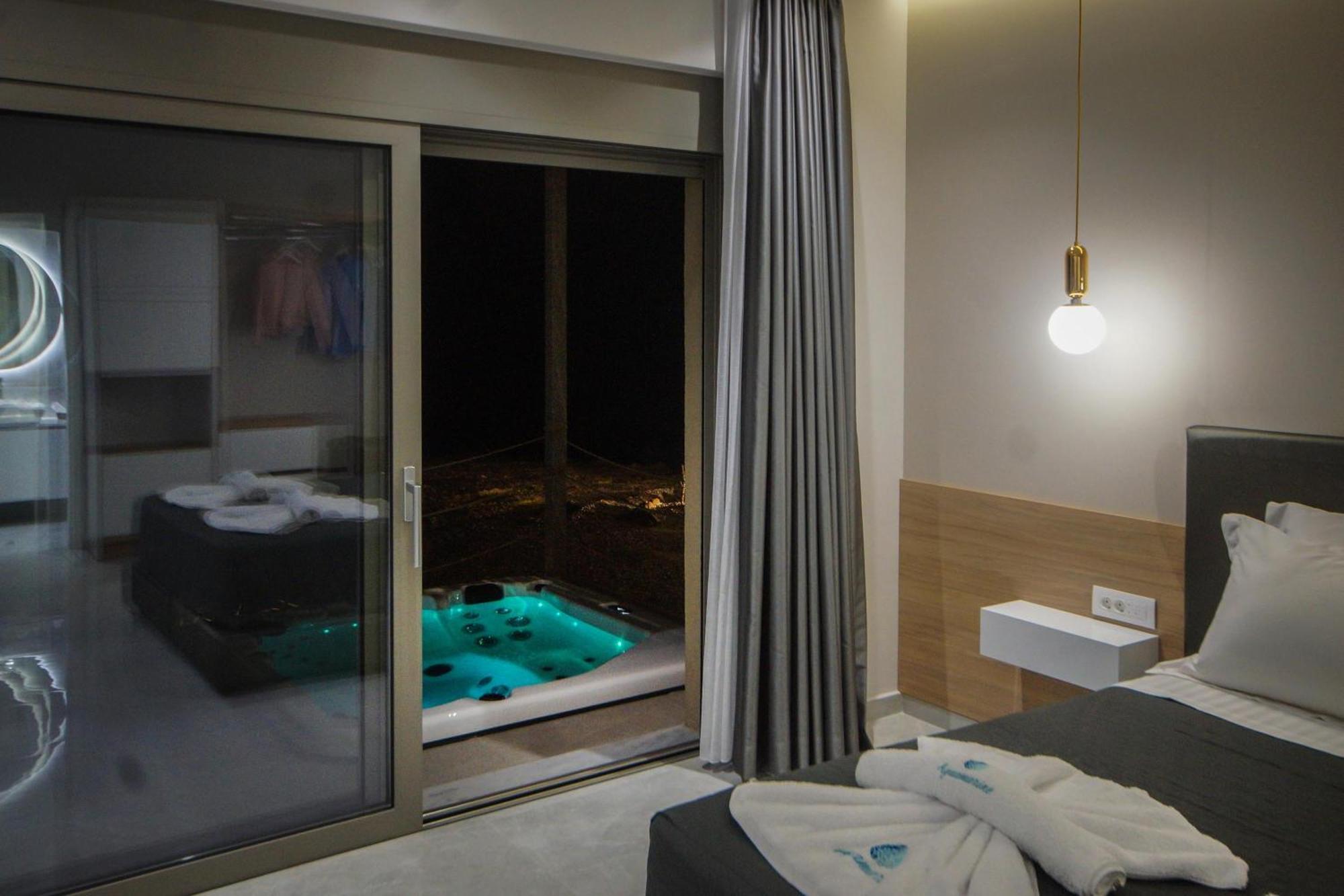 Aquamarine Luxury Suites Archangelos  Dış mekan fotoğraf